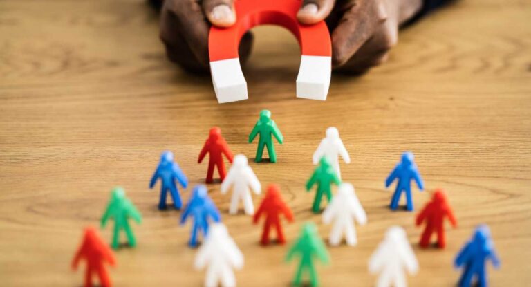 Transforming Leads into Loyal Customers: The Role of AI-Driven Sales Acceleration Audits