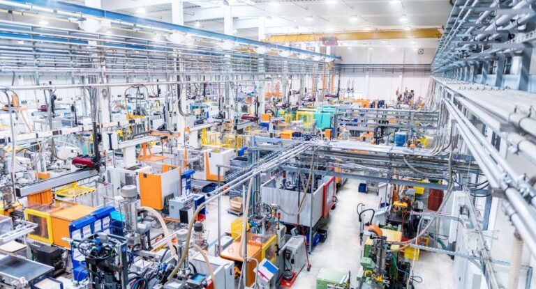 How AI Is Revolutionizing the Manufacturing Industry