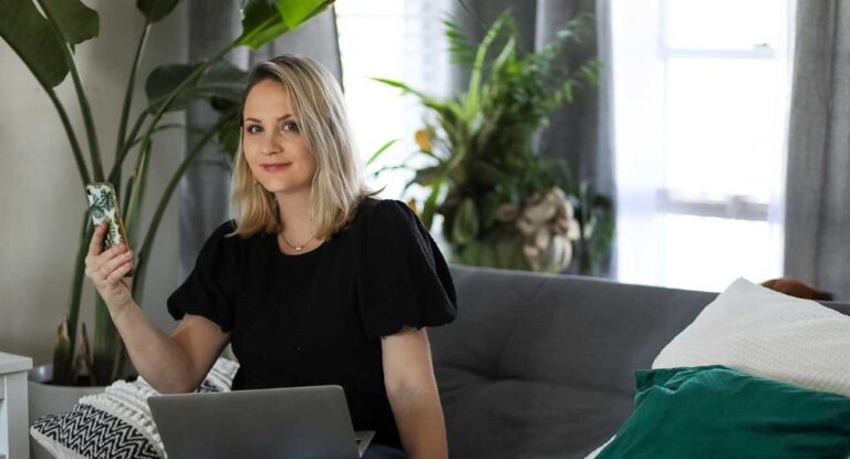 How Solopreneurs Can Leverage AI to Scale Without Hiring